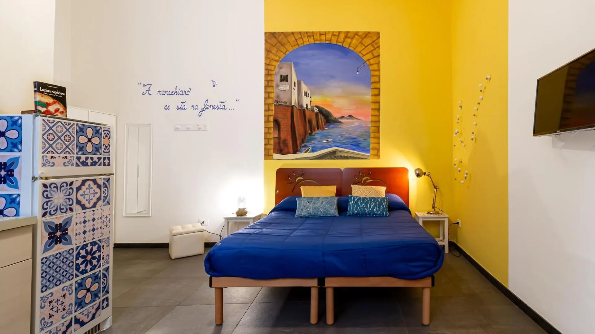 Hotel Domus 19 Napoli 0*,  Italia
