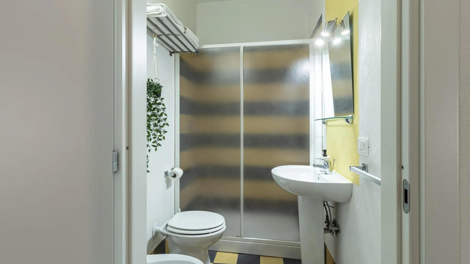 Affittacamere Hotel Domus 19 Napoli