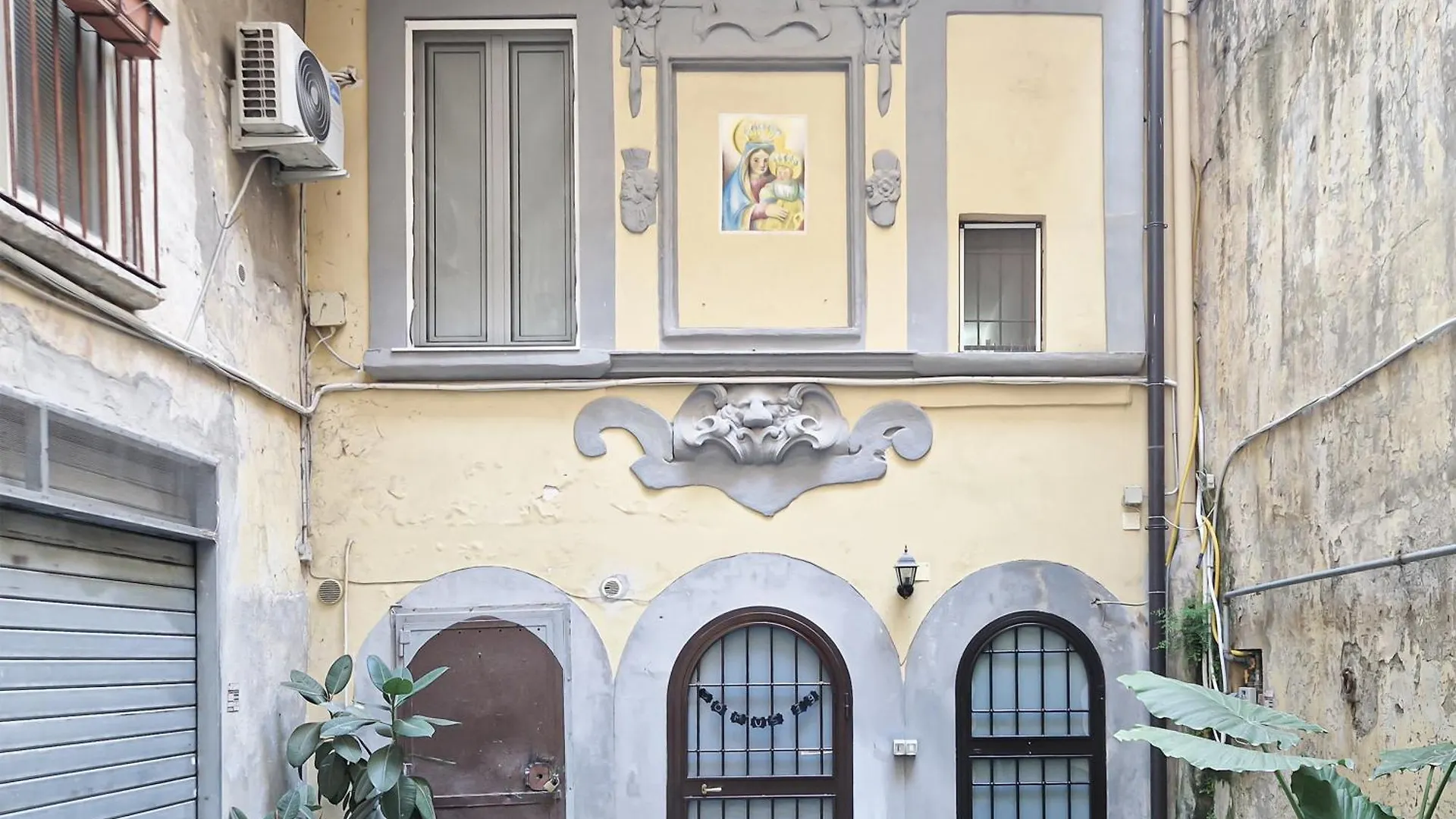 Domus 19 Hotel Naples